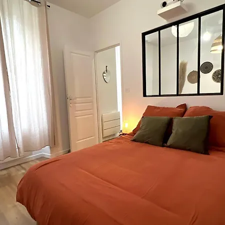 Appartement Cosy A Landiras Exterior photo